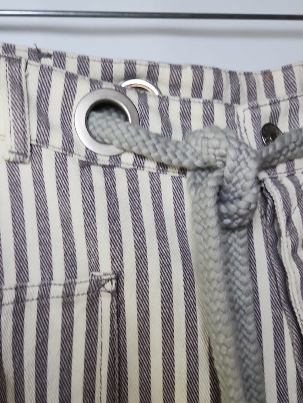 LOV LOV | Striped Drawstring Jeans - Picture 7 of 10